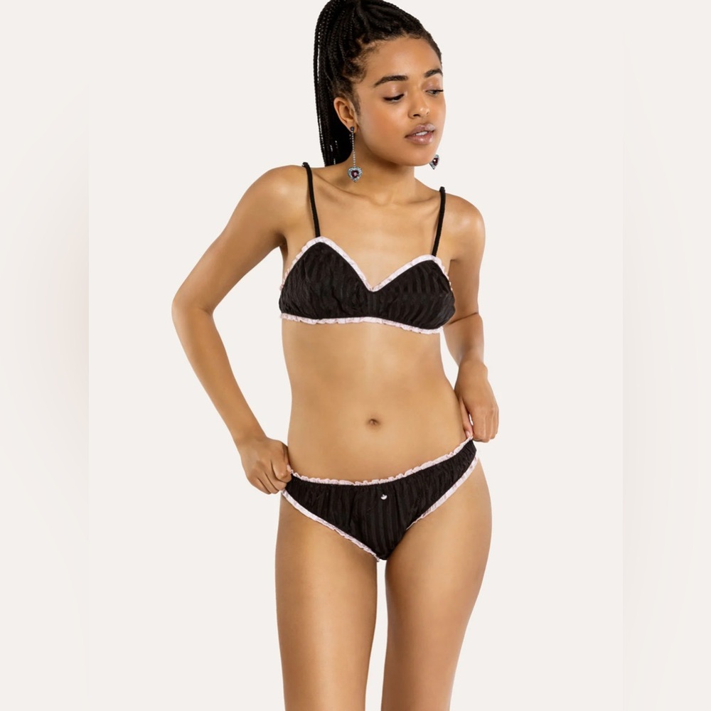 NWT Morgan Lane Dixie Bra and Panty Set (XL top, M bottom)